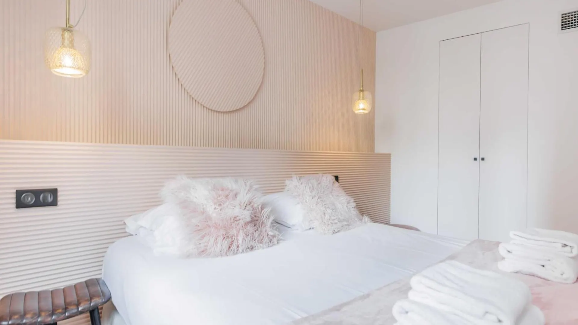 Lovely Apartment - 3Br 6P - Canal St Martin Paris